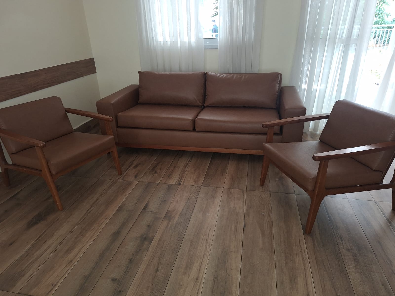 Convivência & Conforto: Reforma dos Sofás e Novo Layout da Sala de TV — foto 2